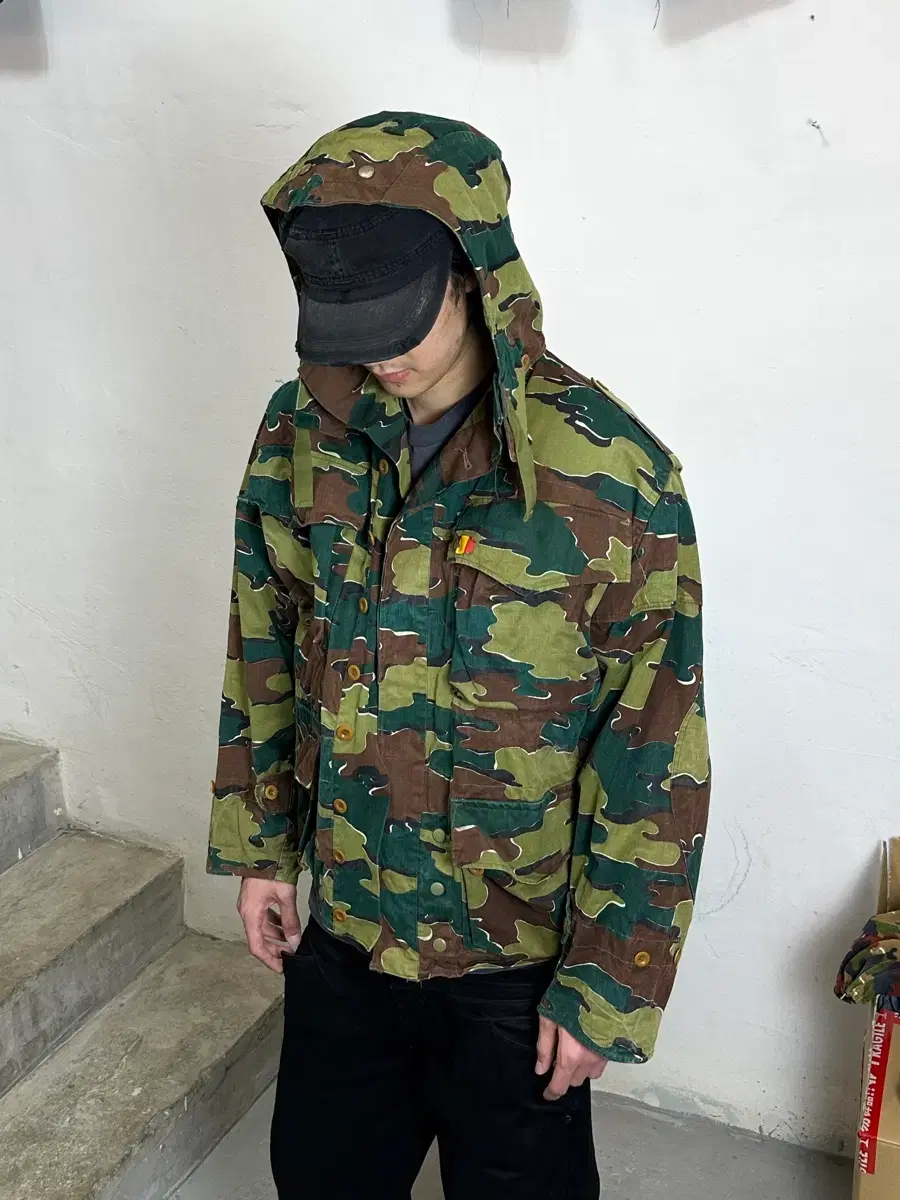 thumbnail-4